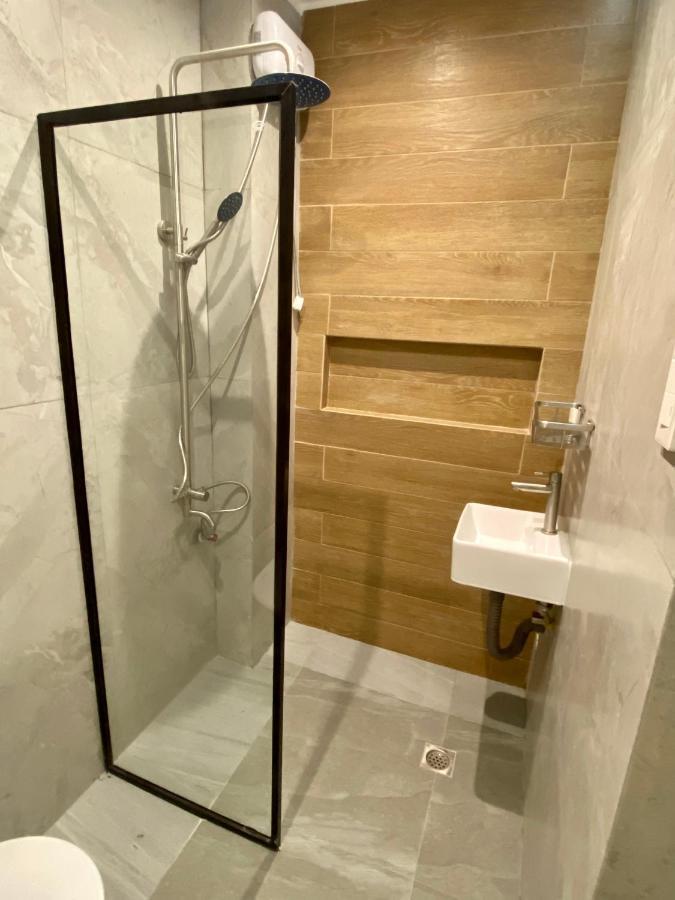 Aurora Suites Pasay Exteriör bild